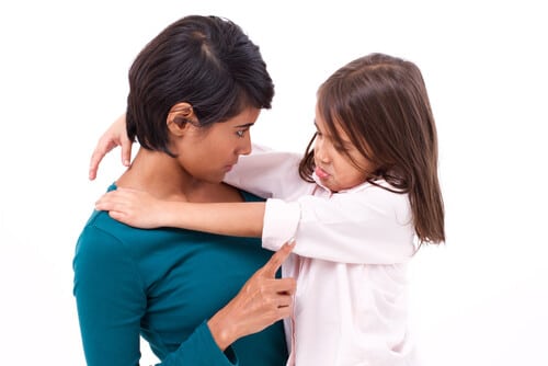 Things Never To Say To Your Child 7 mom-scolding-daughter