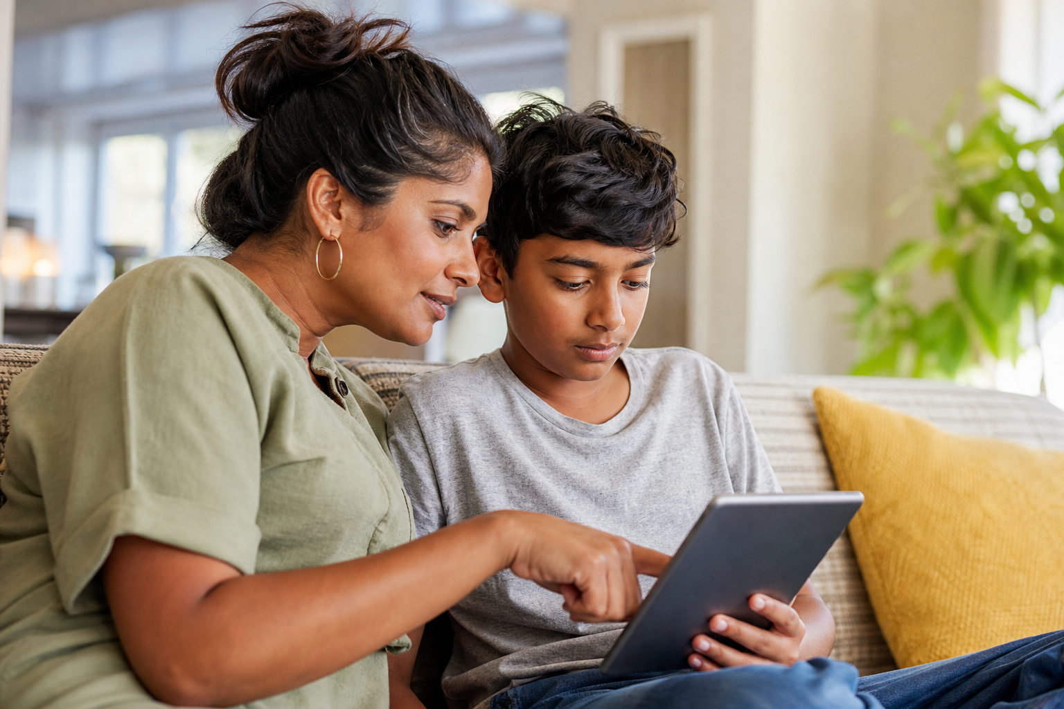 Understanding Online Dangers and Child Safety 7 Understanding Online Dangers and Child Safety