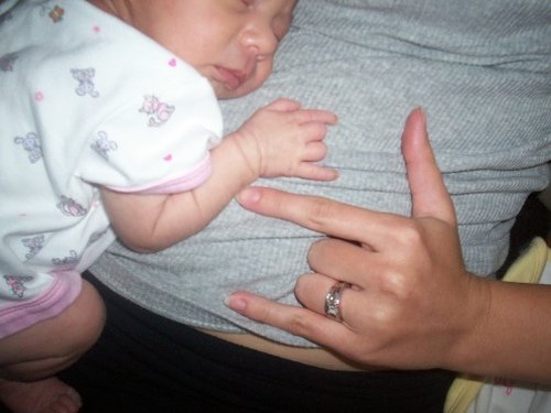 Baby Sign Language - Effectively Communicate With Your Infant 7 ILY baby and mommy