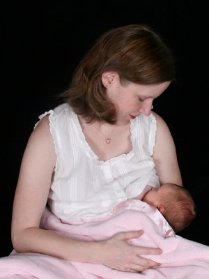 Getting Breastfeeding Off to a Good Start 7 newborn breastfeeding