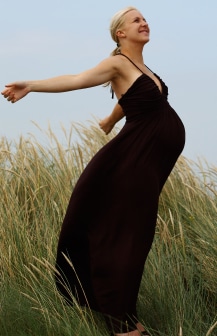 Natural Delivery and Childbirth 7 pregnant woman in field