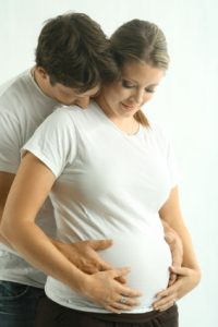 pregnant-couple pregnant couple