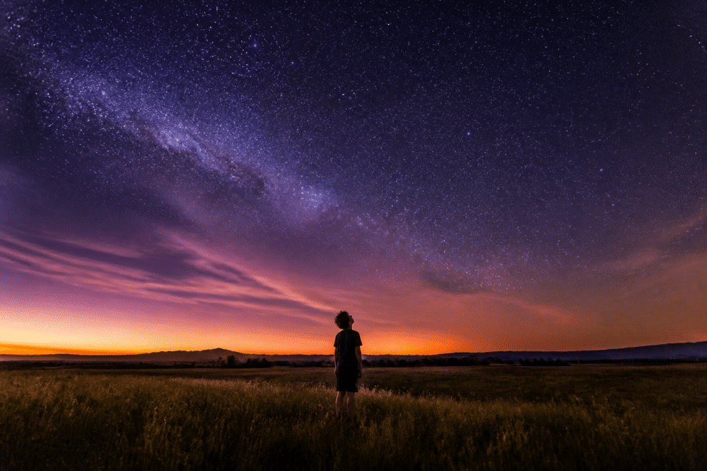 importance of role models child silhouette looking at starry night sky