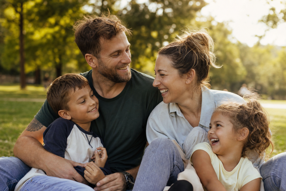 Step Parenting - One Step at a Time 15 Step parenting advice — a blended family spending time together