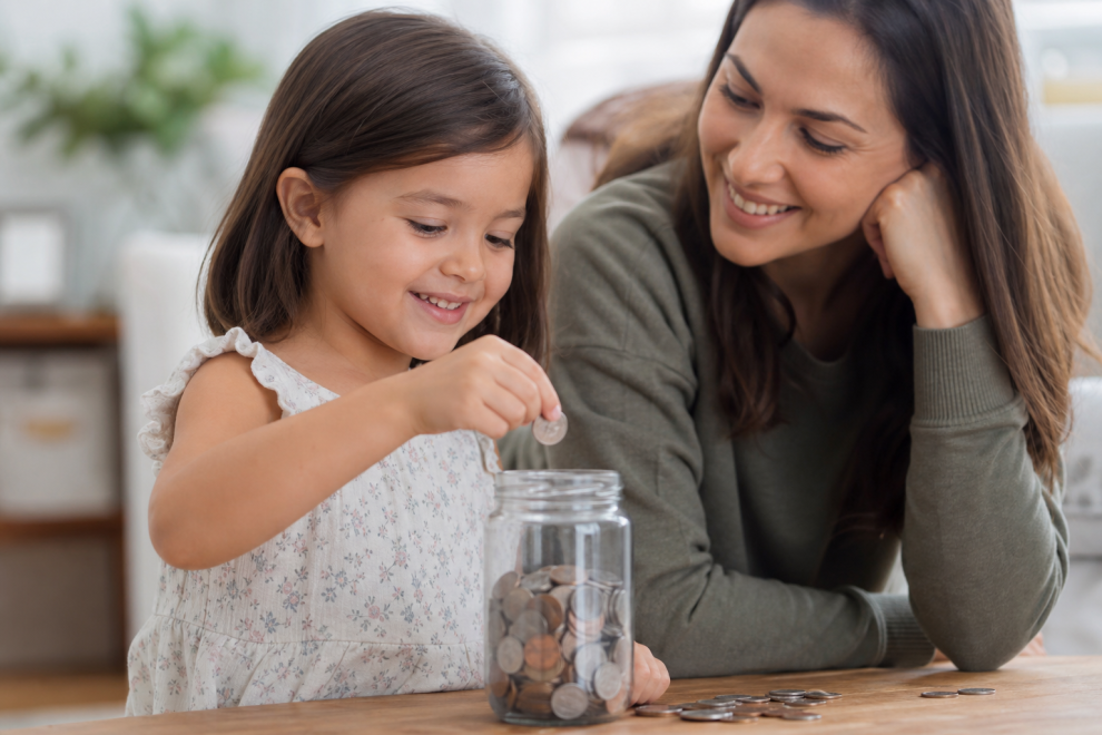 Kids Can Make a Difference - Teaching Kids Charity 15 Teaching kids about charity by giving to a donation jar