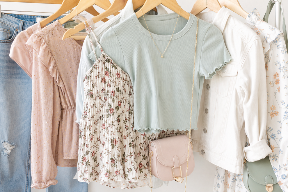Teen Fashion - Getting Ready for Spring 15 Teen spring fashion with floral prints and pastel styles